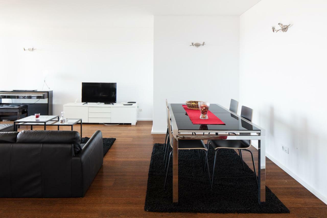 Skyscraper Riverview Lisbon With Indoor Pool Εξωτερικό φωτογραφία
