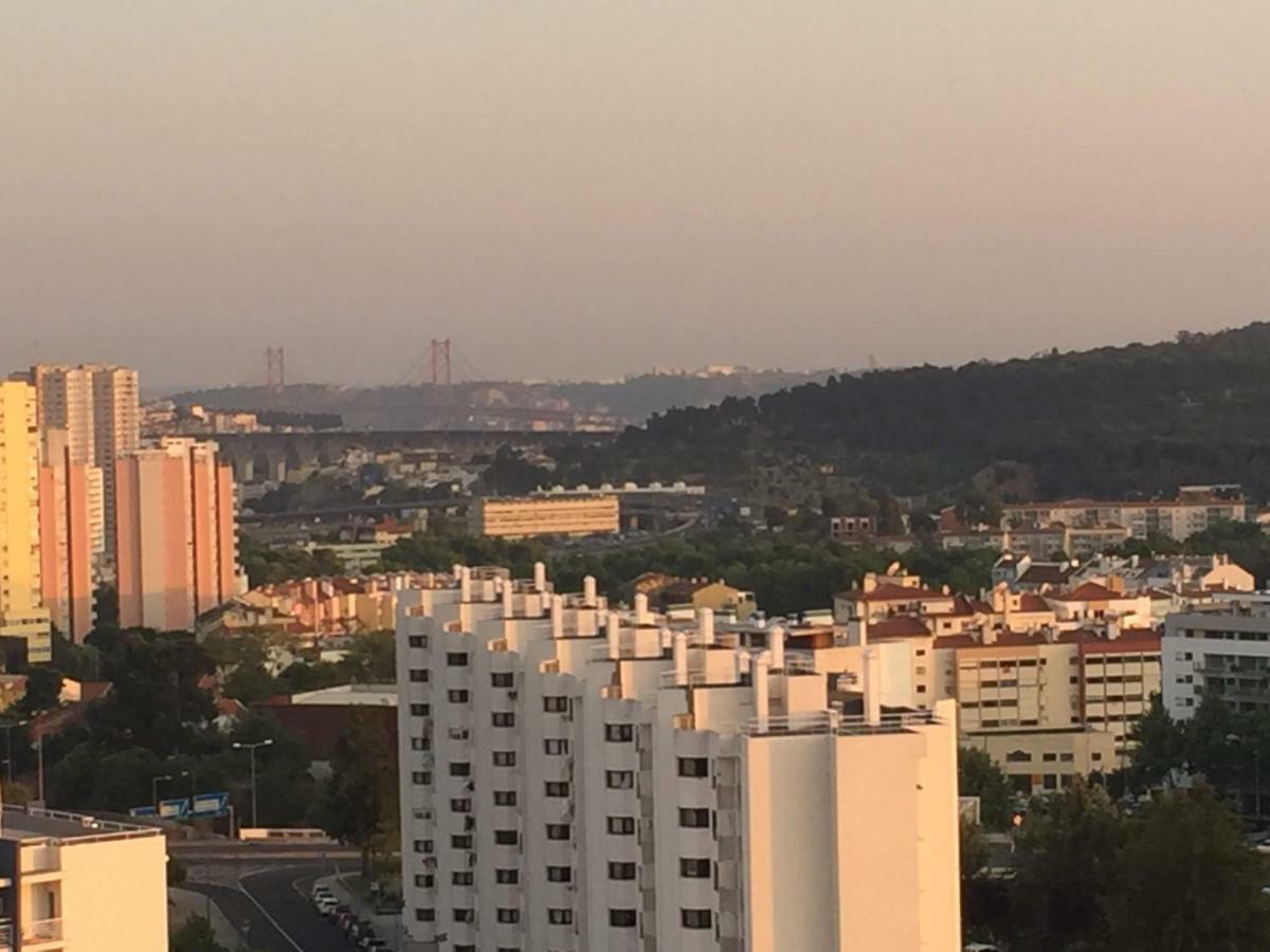 Skyscraper Riverview Lisbon With Indoor Pool Εξωτερικό φωτογραφία