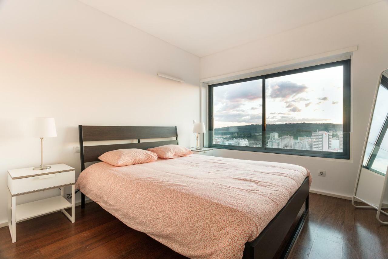 Skyscraper Riverview Lisbon With Indoor Pool Εξωτερικό φωτογραφία